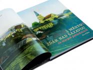 Město Žďár nad Sázavou na starých pohlednicích.
Dodavatel – JUDACREATIVE – Václav Juda
